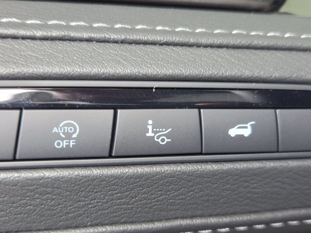 2027 INFINITI QX80 LUXE