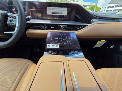 2027 INFINITI QX80 LUXE