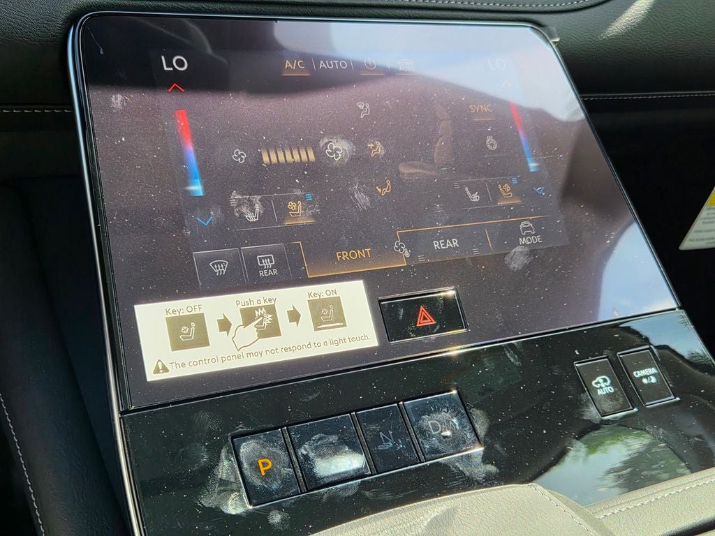 2027 INFINITI QX80 LUXE