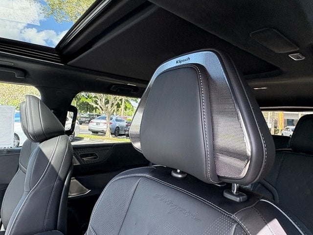 2026 INFINITI QX80 AUTOGRAPH Black Out Wheel Package